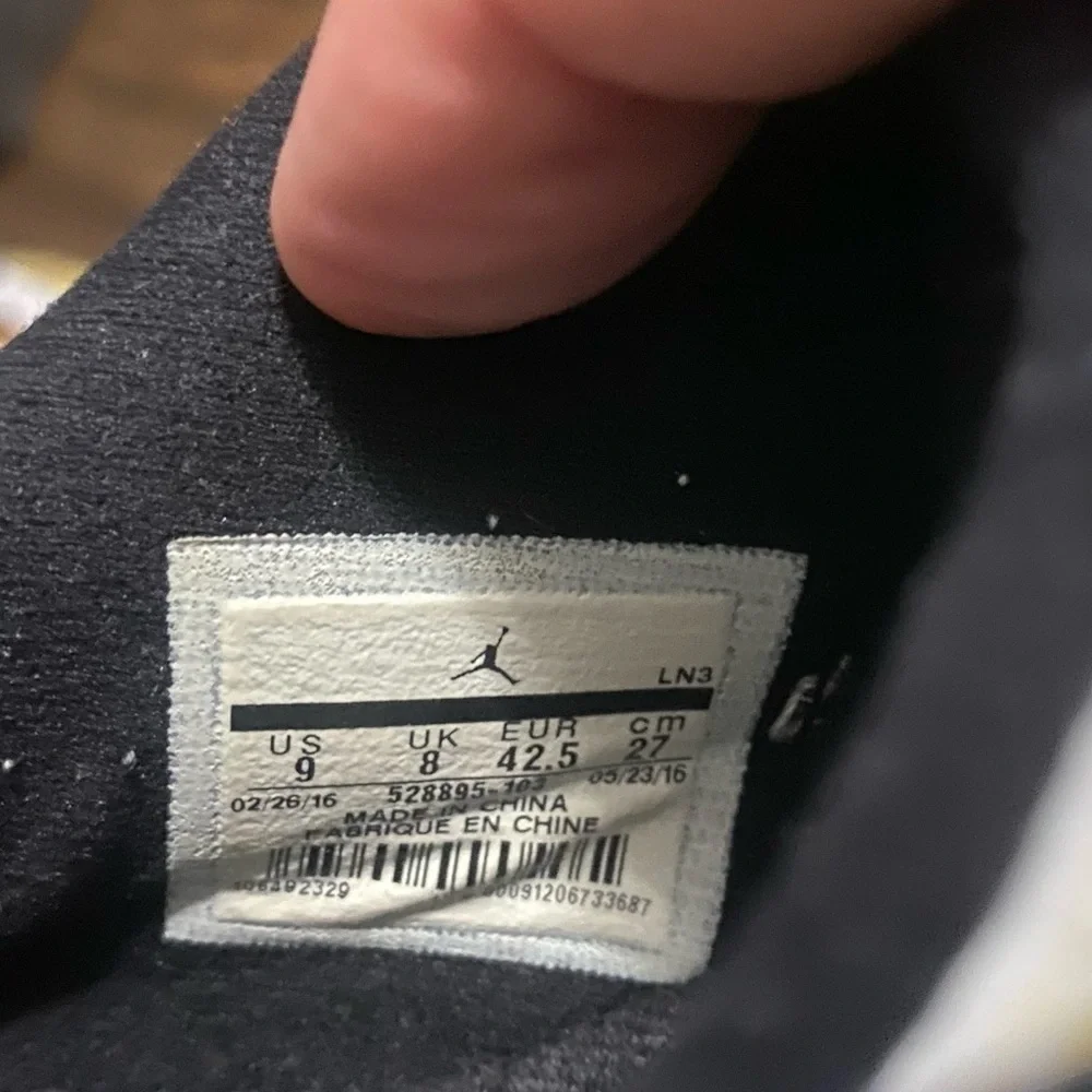Jordan 11 Retro Low 